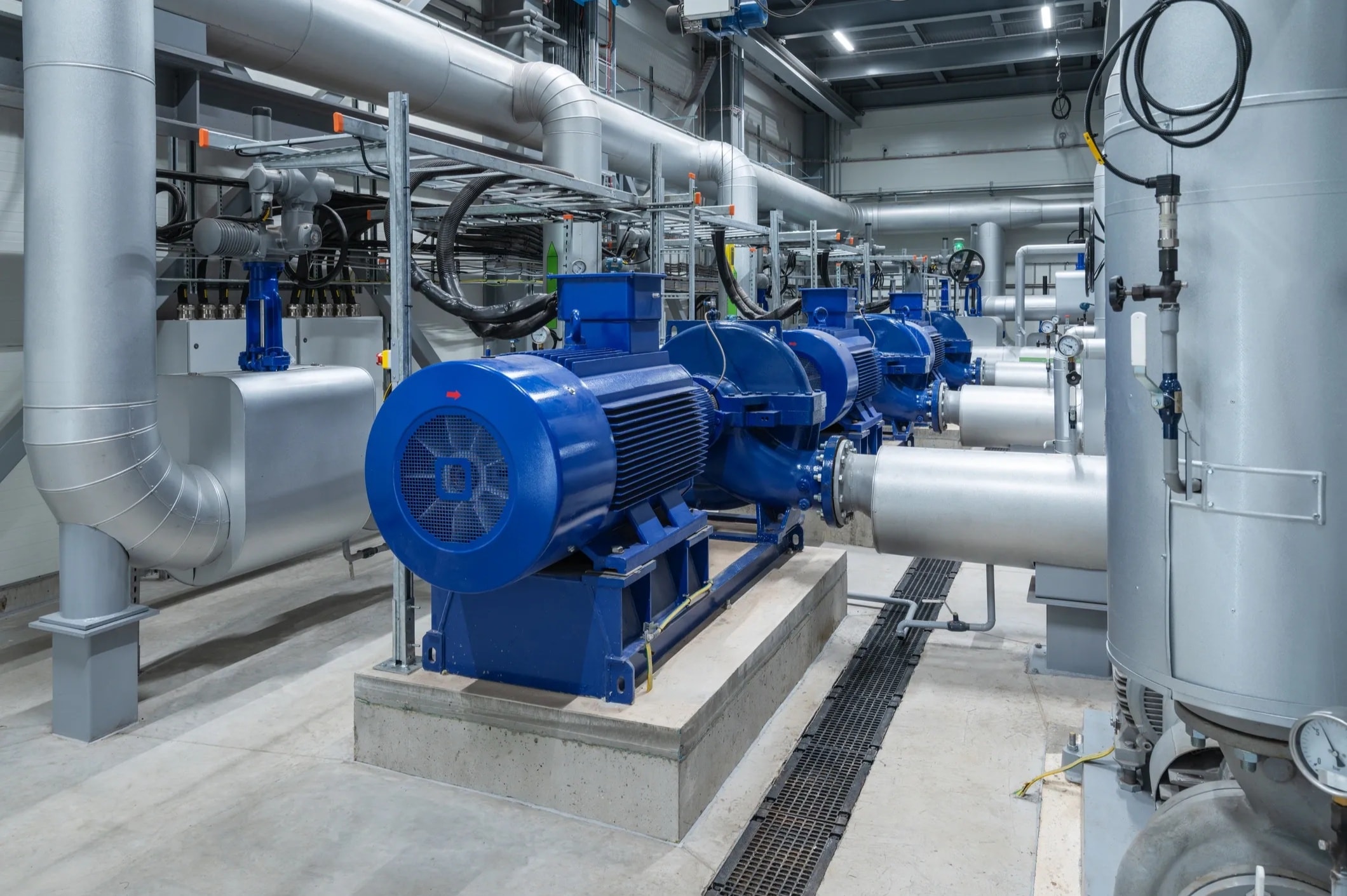 Water Side product showcase — industrial pumps, tanks, pipes and thermal systems